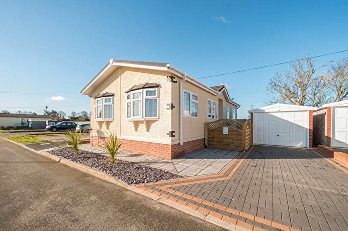 2 Bedroom Park Home For Sale In Sparrow Lane, High, Marnham, Nr Newark, Notts, NG23