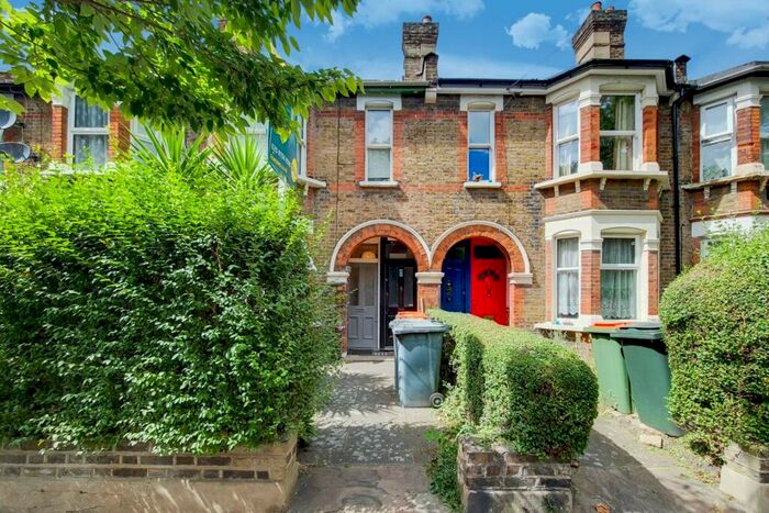 1 Bedroom Flat To Rent In Harold Road, Upton Park, London, E13