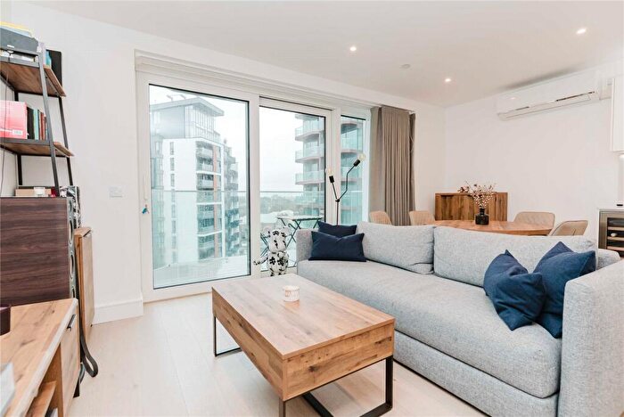 1 Bedroom Apartment For Sale In Brigadier Walk, Woolwich, SE18