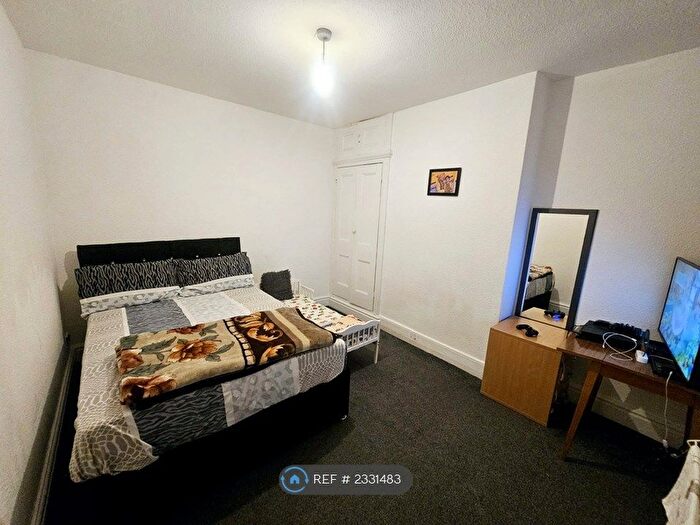 1 Bedroom Flat To Rent In Winchester Avenue, Leicester, LE3