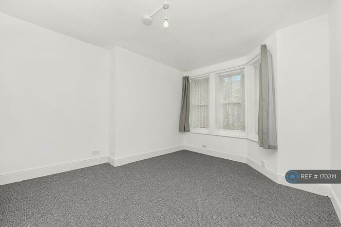 1 Bedroom Flat To Rent In Howick Mansions, London, SE7