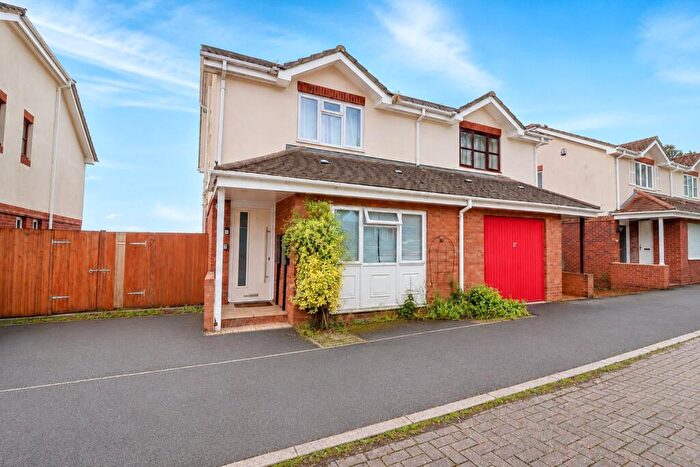 4 Bedroom Semi Detached House For Sale In Hawley Manor, Barnstaple, Devon, EX32