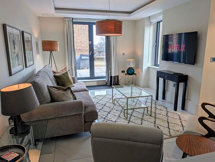 2 Bedroom Flat To Rent In Clifford Street, York, YO1