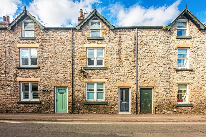 3 Bedroom House For Sale In Church Street, Bradwell, Hope Valley, S33