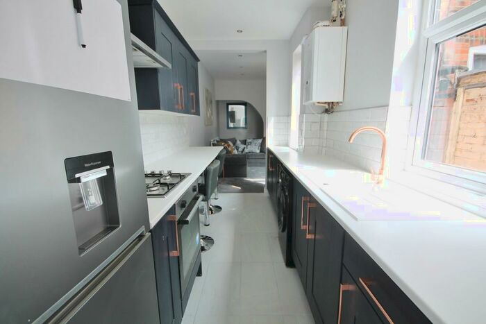 4 Bedroom Terraced House To Rent In Tewkesbury Street, Leicester, LE3