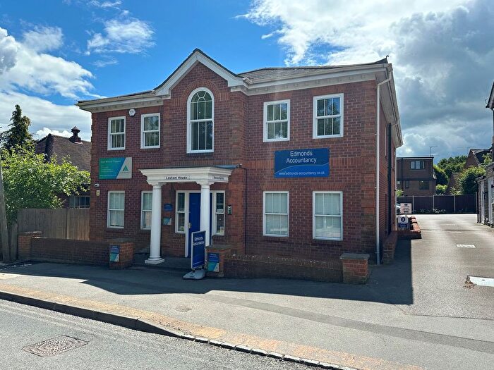 2 Bedroom Flat To Rent In Forest Road, Binfield, RG42
