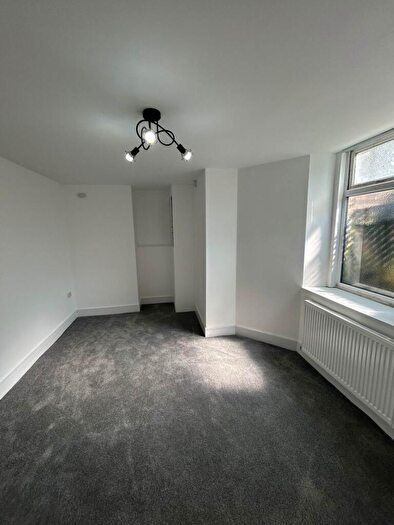 2 Bedroom Apartment To Rent In Park South Road, Prenton, CH43