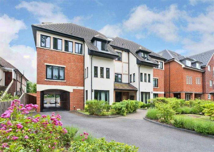 1 Bedroom Apartment To Rent In Grove Road, Sutton, Surrey, SM1