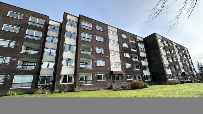 2 Bedroom Flat To Rent In Beechlands Avenue, Clarkston, G44