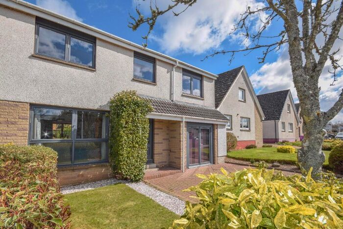 4 Bedroom Semi-Detached House To Rent In Woodend Drive, Kirriemuir, Angus, DD8