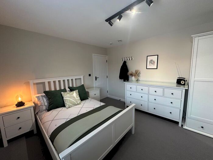 1 Bedroom House Of Multiple Occupation To Rent In Browning Close, Exeter, Devon, EX2