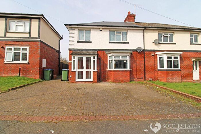 3 Bedroom Semi Detached House To Rent In Abbey Crescent, Oldbury, B68