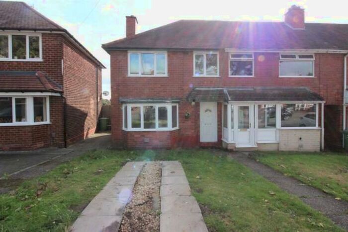 3 Bedroom End Of Terrace House To Rent In Tyndale Crescent, Birmingham, B43