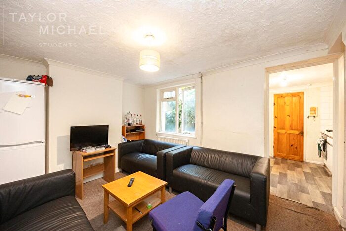 6 Bedroom Terraced House To Rent In Viaduct Road, Brighton, BN1