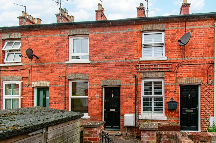 2 Bedroom Terraced House For Sale In Westbourne Terrace, Newbury, RG14