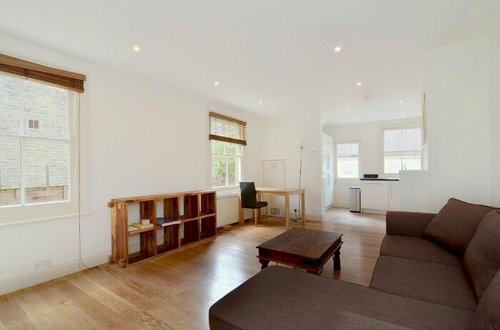 2 Bedroom Flat To Rent In Wandsworth Bridge Road, Fulham, SW6