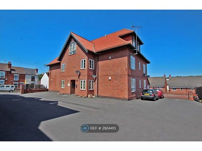 2 Bedroom Flat To Rent In Marhill Road, Nottingham, NG4