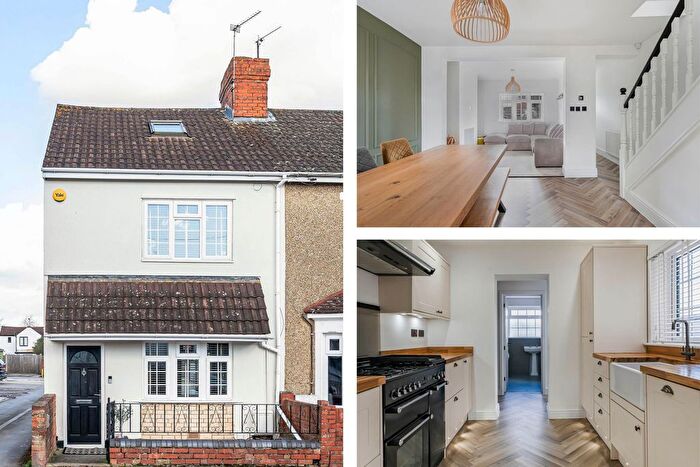 4 Bedroom End Of Terrace House For Sale In Church Walk South, Swindon, SN2