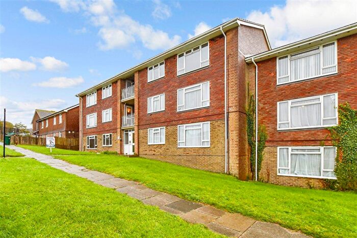 2 Bedroom Flat For Sale In Kipling Avenue, Woodingdean, Brighton, East Sussex, BN2
