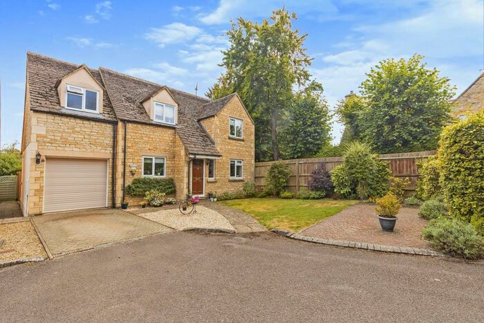 3 Bedroom House For Sale In Kennel Lane, Broadwell, Moreton-in-Marsh, GL56