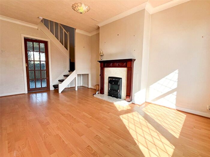 3 Bedroom Bungalow For Sale In Elm Grove, Grotton, Saddleworth, OL4