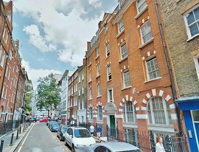 2 Bedroom Flat To Rent In Hanson Street, London, W1W