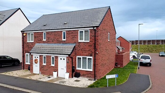 3 Bedroom Semi-Detached House For Sale In Woodpecker Way, Shepshed, Loughborough, LE12