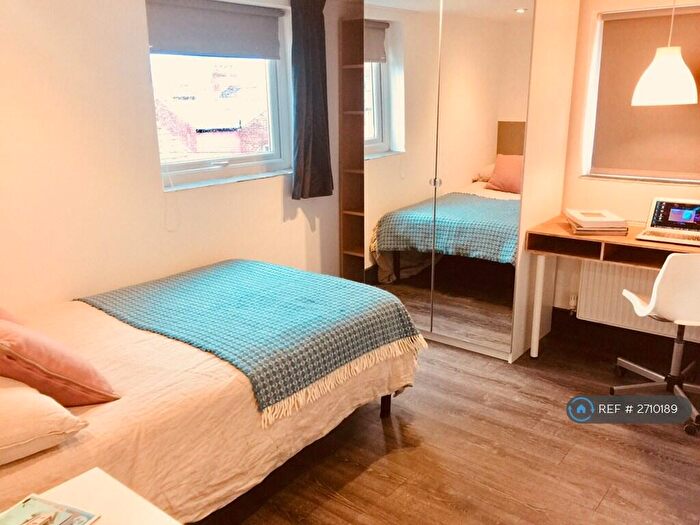 10 Bedroom Terraced House To Rent In Great Western Street, Fallowfield, M14