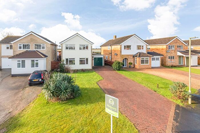 3 Bedroom Detached House For Sale In Rookery Close, Shippon, OX13