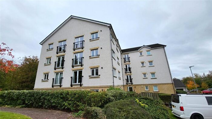2 Bedroom Flat To Rent In Kelvindale Court, Glasgow, G12