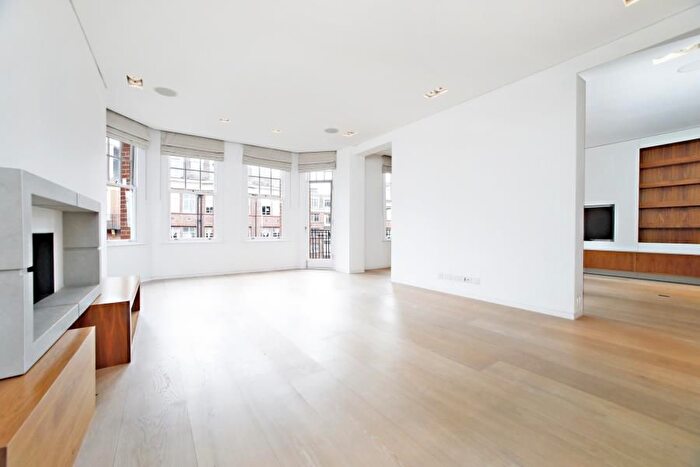 4 Bedroom Flat For Sale In Oakwood Court, Holland Park, W14