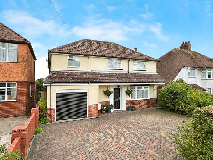 4 Bedroom Detached House For Sale In Dover Road, Folkestone, CT19