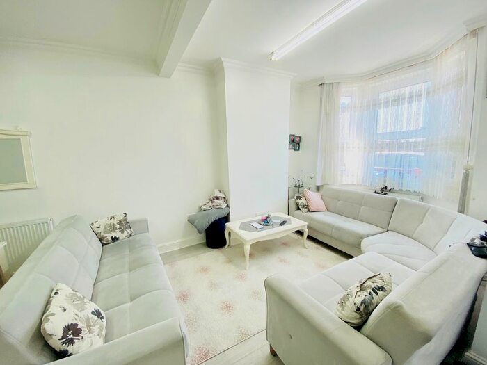 3 Bedroom Terraced House To Rent In Alma Road, Enfield, EN3