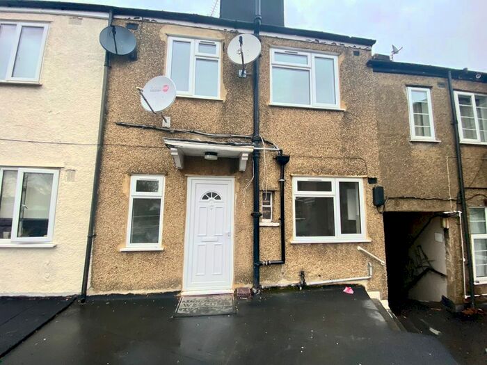 3 Bedroom Flat To Rent In Canons Corner, Greater London HA8