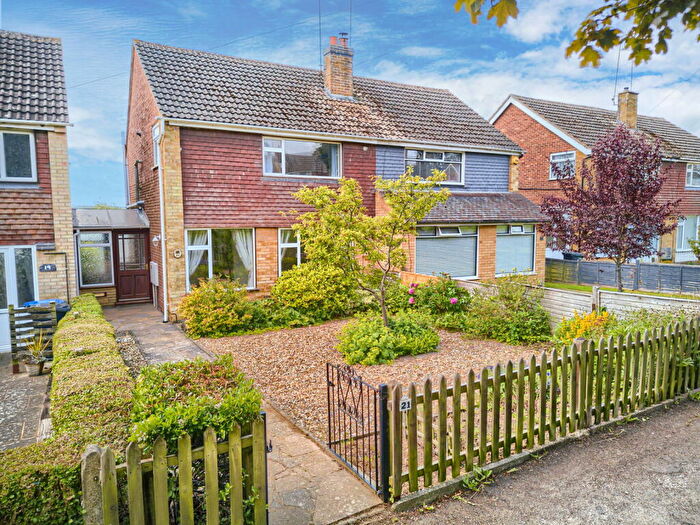 3 Bedroom Semi-Detached House For Sale In Arden Way, Market Harborough, LE16