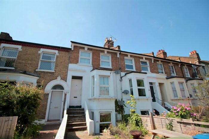 1 Bedroom Maisonette To Rent In Evelina Road, Nunhead, SE15