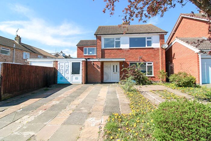 5 Bedroom Detached House To Rent In Kew Drive, Oadby, LE2