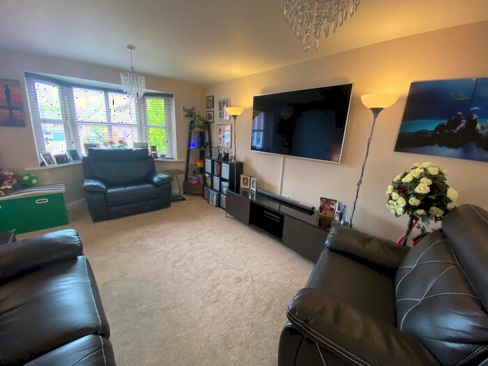 4 Bedroom Detached House To Rent In Steeple Grange, Spital, Chesterfield, S41