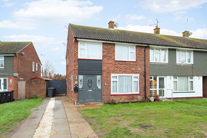 4 Bedroom End Terrace House For Sale In St. Augustines Crescent, Whitstable, Kent, CT5