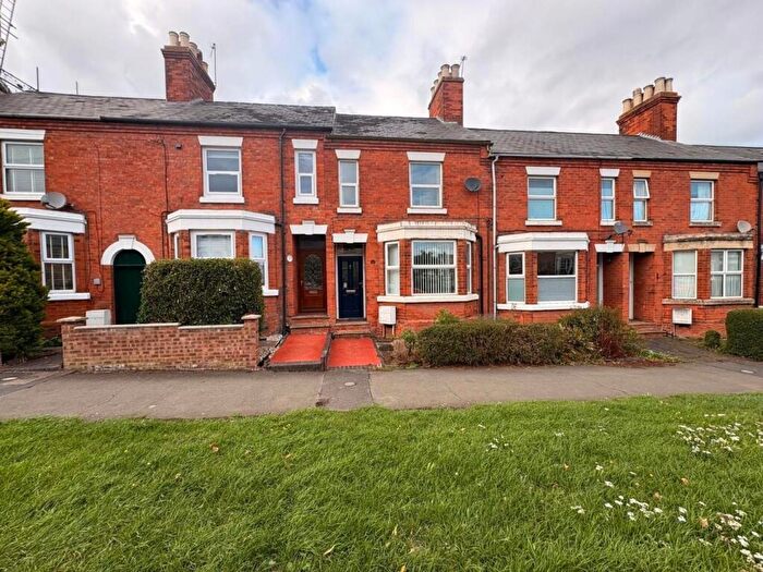 3 Bedroom Terraced House To Rent In Warwick Street, Daventry, NN11
