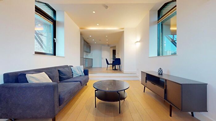 1 Bedroom Flat To Rent In New Horizons Court, Brentford, TW8