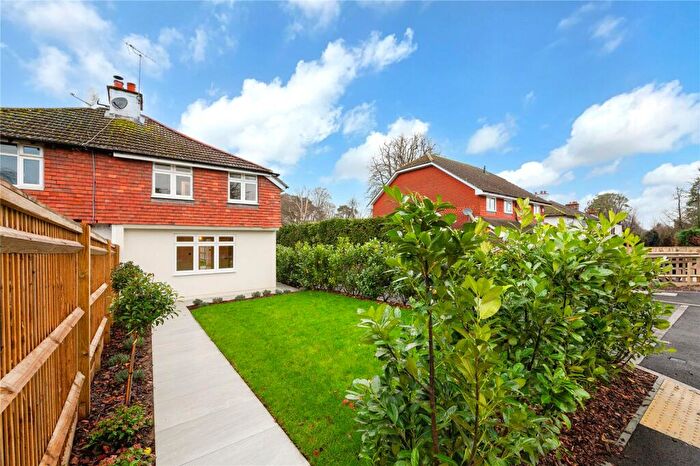 3 Bedroom Semi-Detached House For Sale In The Waldrons, Rowplatt Lane, Felbridge, East Grinstead, RH19