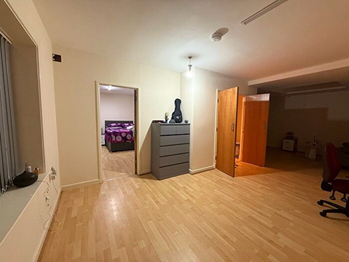 1 Bedroom Flat To Rent In Northumberland Street, Huddersfield, HD1