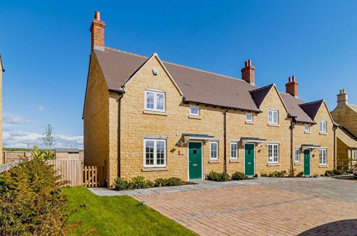 2 Bedroom End Of Terrace House For Sale In Wheelers Rise, Poulton, Cirencester, Gloucestershire, GL7