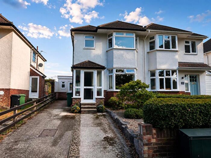 3 Bedroom Semi-Detached House For Sale In Hound Road, Netley Abbey, Southampton, SO31
