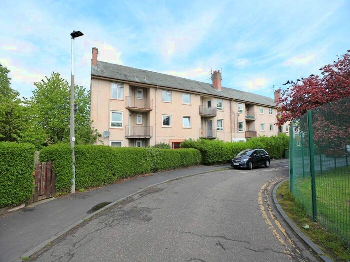 2 Bedroom Flat To Rent In Ivanhoe Crescent, Liberton, Edinburgh, EH16