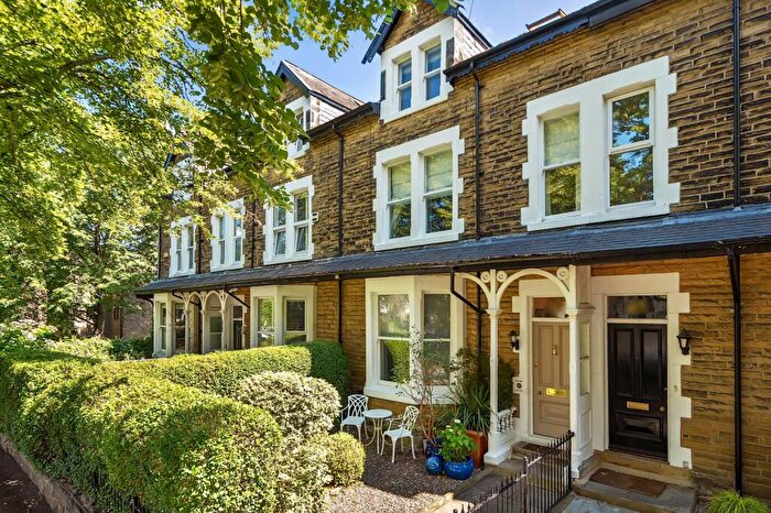 5 Bedroom Terraced House For Sale In West End Avenue, Harrogate, HG2