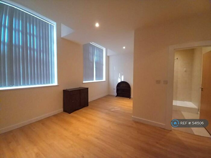 2 Bedroom Flat To Rent In St. Georges Mill, Leicester, LE1