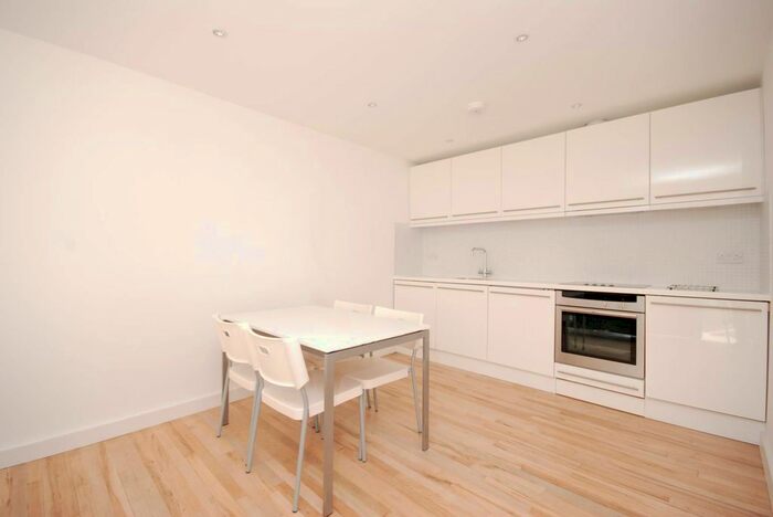 2 Bedroom Maisonette To Rent In Shakespeare Road, Herne Hill, London, SE24