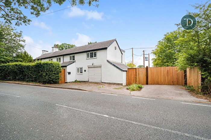 4 Bedroom Detached House For Sale In Rake Lane, Little Stanney, Chester, CH2
